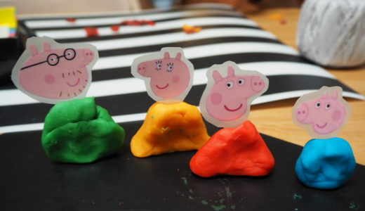 Peppa Pigの自作顔つき粘土遊び。